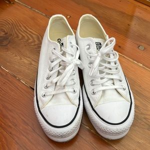 Low top Converse platform sneakers
